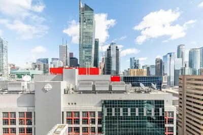 Gallery image of Luxury 1BR Condo - King Bed - Stunning City View in Toronto