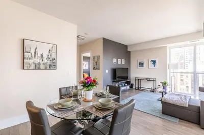 Gallery image of Luxury 1BR Condo - King Bed - Stunning City View in Toronto