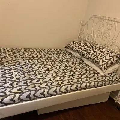 BUDGET Triple Room with En Suite Bathroom 36A