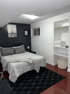Gallery image of 1 bedroom apartment w/Wifi and private entrance in Ajax