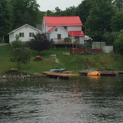 Balsam Lake Cottage 5 Bed room