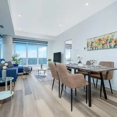City View 1BR Condo - King Bed & Private Balcony