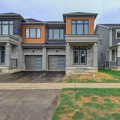 Modern NEW Build in Caledonia
