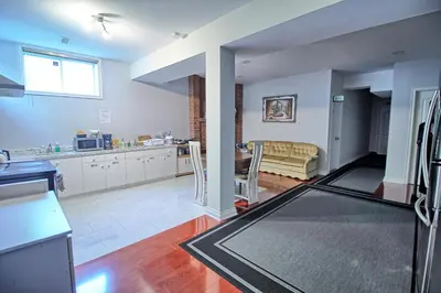 Gallery image of Free Parking Private Bathroom on Basement in Vaughan