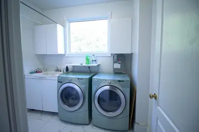 Gallery image of Free Parking Private Bathroom on Basement in Vaughan