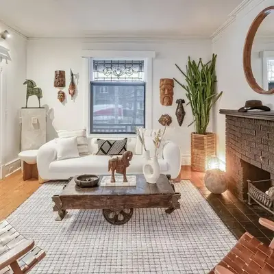 Exquisite Luxury Estate - Steps to Downtown