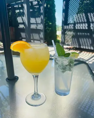 Gallery image of Stone Willow Inn in Saint Marys