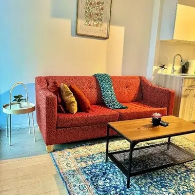 Elegant Condo Near Eaton Centre Mall