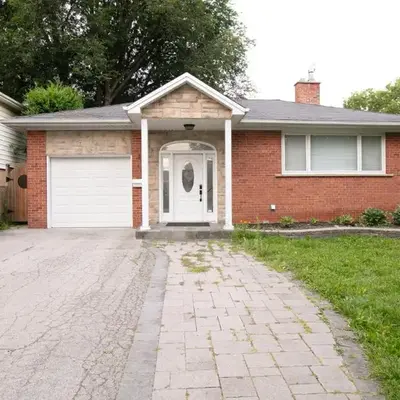 Stunning Vacation Home North of Toronto