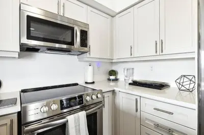 Gallery image of 2 BedroomsWaterfront POM Serenity Escape in Bowmanville