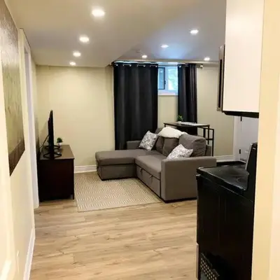 Cozy 1 bedroom basement apartment 14 days minimum