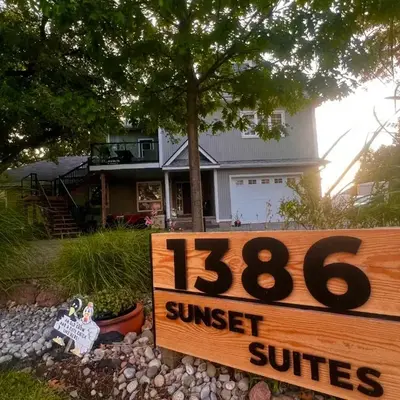 Sunset Suites in Niagara Wine Country