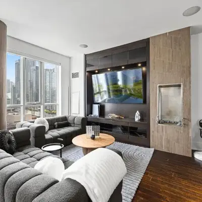 PARC LOFT Penthouse with 4bd-WFH-PS5-CN Tower Views