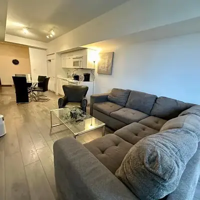 Comfy 1Bdrm den 2Baths with 3 real beds plus parking