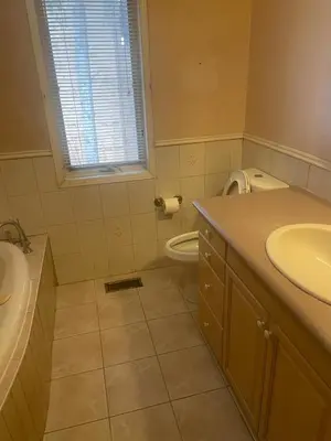 Gallery image of Affordable Big Family Suite With Private Bathroom-24hrs Checkin in Pickering