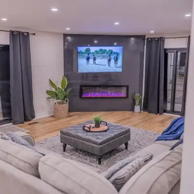 6 Bedroom Modern Escape in Horseshoe