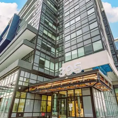 Stunning new condo in Oakville