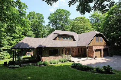 Gallery image of Luxury Countryside Forest Villa in Aurora
