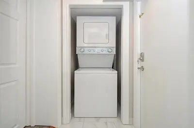 Gallery image of Modern Downtown Cozy Apartment in Kitchener