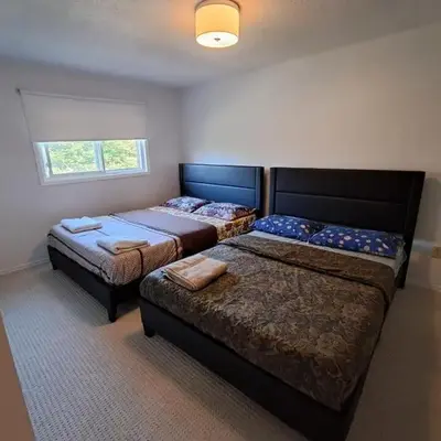 HOMESTAY NEXT TO SQUARE ONE MALL- 5 Mins Airport-24 HRS CHECKIN-MAJOR COST CUT