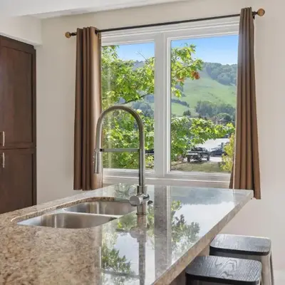 Wintergreen Spacious 2 Story Townhome Sauna 2 Min Walk to Village