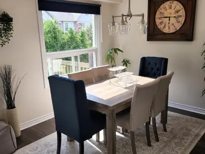 Gallery image of Your home away from home in Pickering