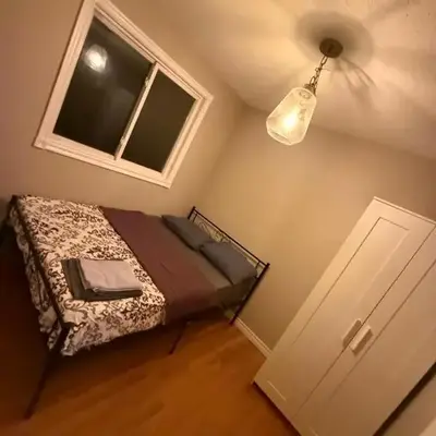 Homestay at Heart Of Kitchener-Free Wifi & Parking