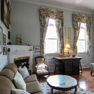 The Jypsy Inn - The Royal Suite Bracebridge