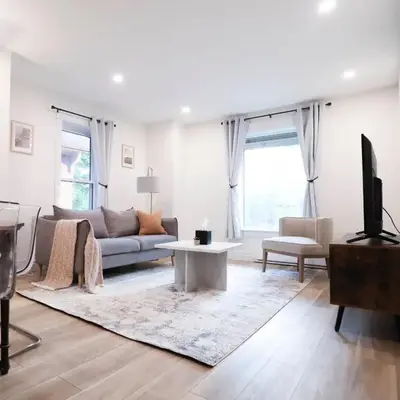 The Willow Suite Near DT & Hospital