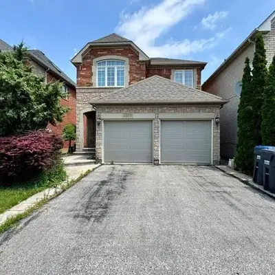 Spacious 4BD Oasis with Sauna