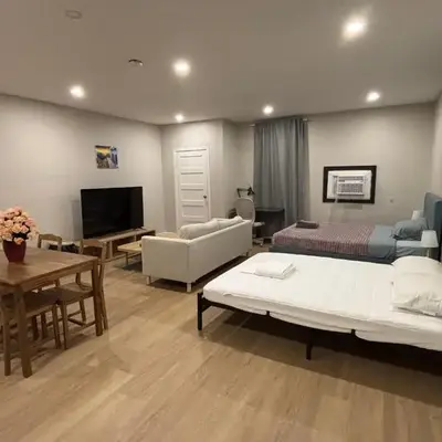 Beautiful apartment DT Toronto