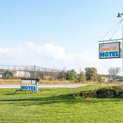 Sunrise Motel