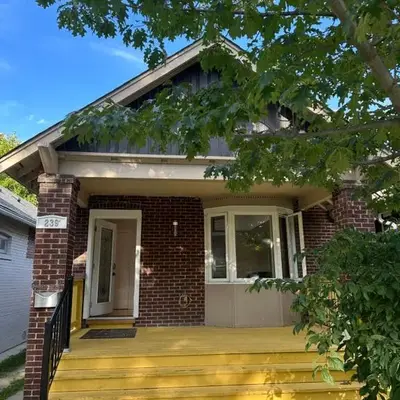 Toronto Upper Beaches Apartment