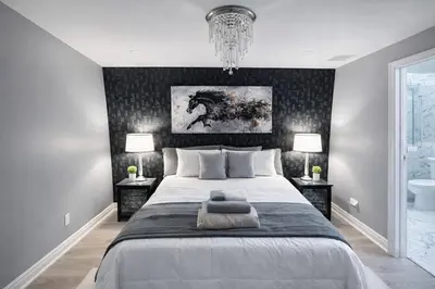 Gallery image of Stunning-Luxury-Cozy Private Suite In Ajax in Ajax