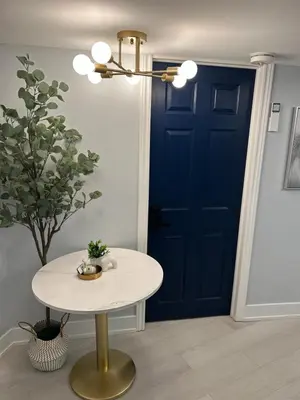 Gallery image of Modern Stylish Beautiful Room & Den in London