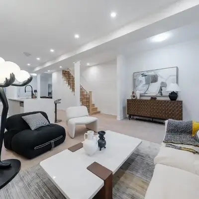 Luxury Group Stay in King West