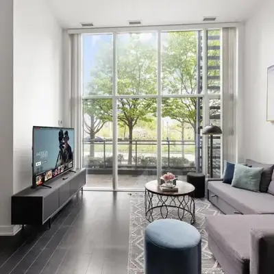 Modern 4BR Home Sleeps 12 Steps to CN Tower