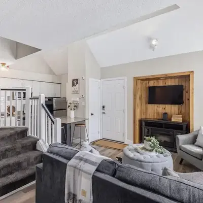 Cozy Nest Ski-In-Out Pool Hot Tub Shuttle