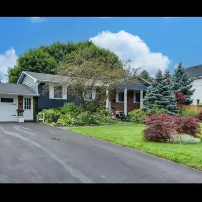 Grimsby Lakeside Vacation Home