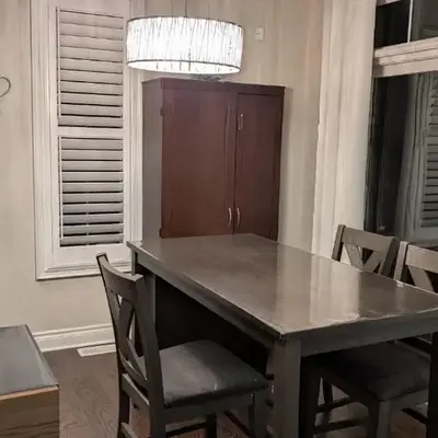 Bright Bedroom with Shared bathroom and WiFi Parking available
