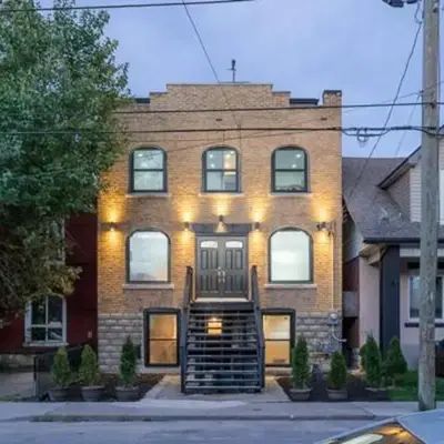 Renovated Church Hamilton! Sleeps 10 Overnight!