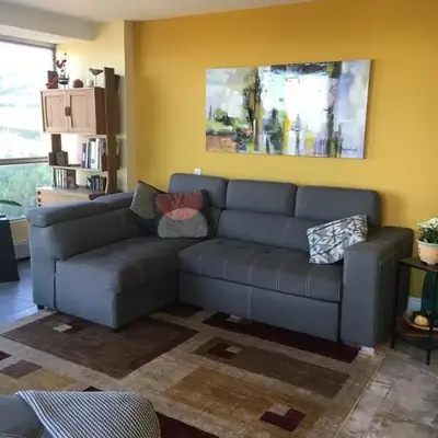 Hamilton condo