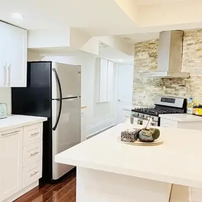 Newly Renovated Private Suite Separate Entrance