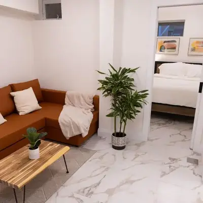 Apartment Near Downtown Toronto & The Beaches