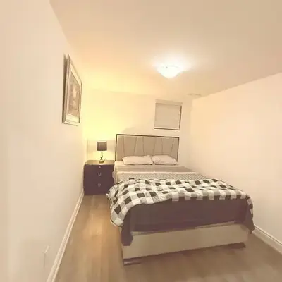 Cedar Hedge Private Basement Apartment
