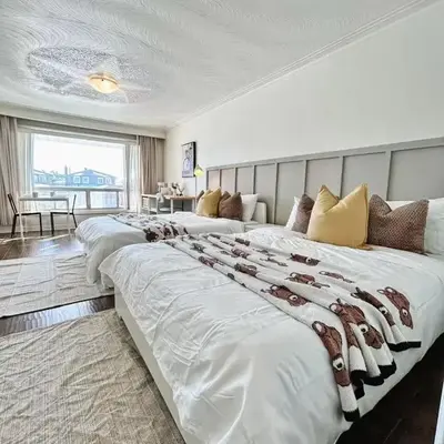 Cozy Studio with 2 Beds & Private Bathroom