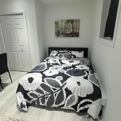 Cozy Studio Retreat in Scenic Georgina