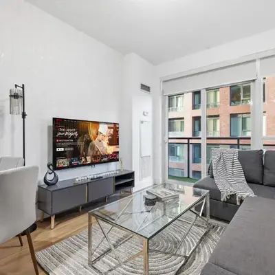 Cozy 1BR Condo w Private Patio for Morning Coffee