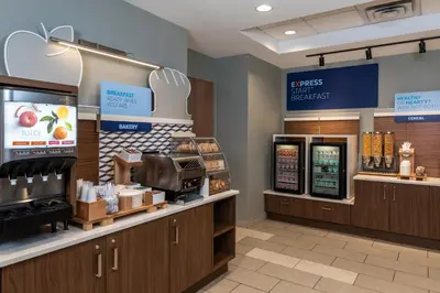 a store with a counter with aasteryasteryasteryasteryasteryasteryasteryasteryastery at Holiday Inn Express Toronto Downtown by IHG in Toronto