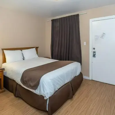 Maples Motel